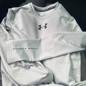 Youth Medium tight fit top cold gear